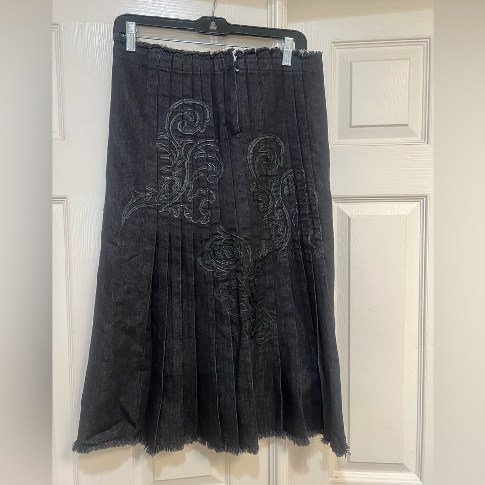 Iceberg BLACK PLEATED EMBROIDERY JEANS DENIM SKIRT MIDI‎ 24